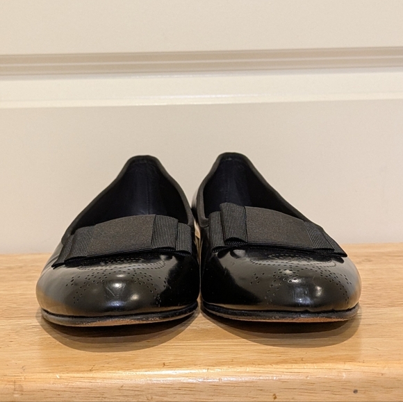 Bow-Tie 6 1/2 Men's Leather Loafers with Black Bows and Skull and Crossbones - Picture 3 of 16